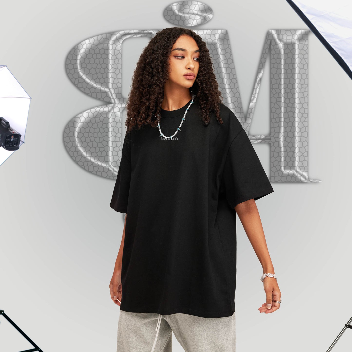 No.2000 | LIVING SQUARES | UNISEX | OVERSIZED TEE | LIMITED EDITION