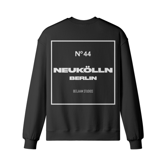 No.8206 | UTOPIE URBAINE | SWEAT-SHIRT SURDIMENSIONNÉ | UNISEXE | ÉDITION LIMITÉE